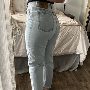 Vintage LA Blues Light Wash High Rise Mom Jeans